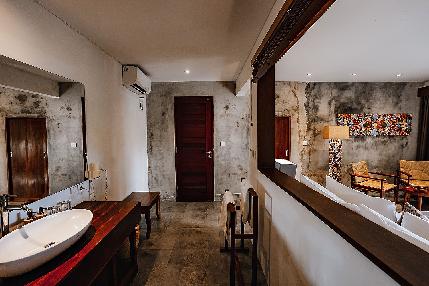 Valley View Suite