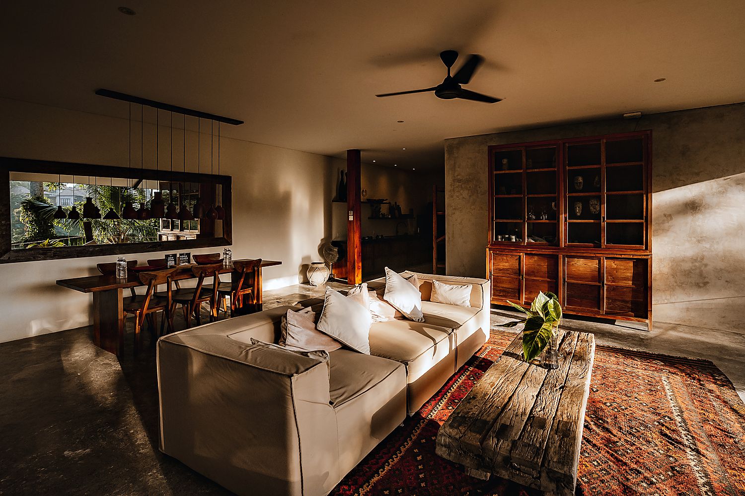 The living room at Villa Oia
